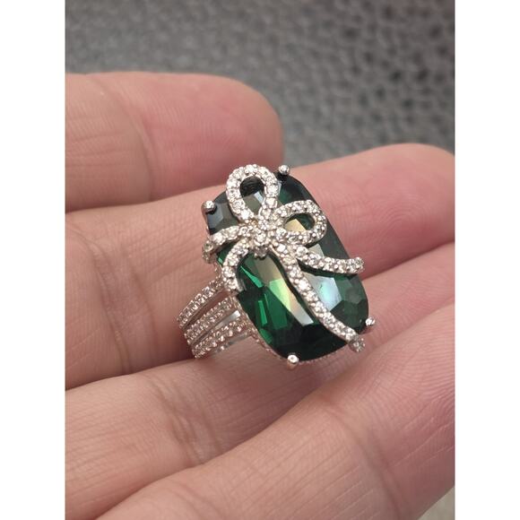 DSMK 925 Sterling Silver CZ EMERALD Ring Size 7